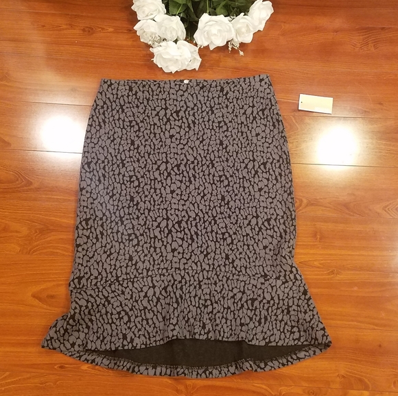 Michael Kors Dresses & Skirts - Micheal Kors Skirt Large